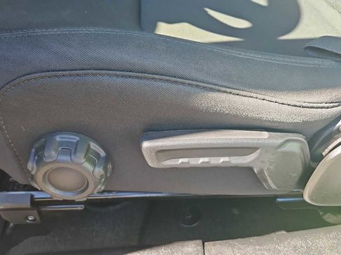 Used 2020 Jeep Wrangler Sport image 14