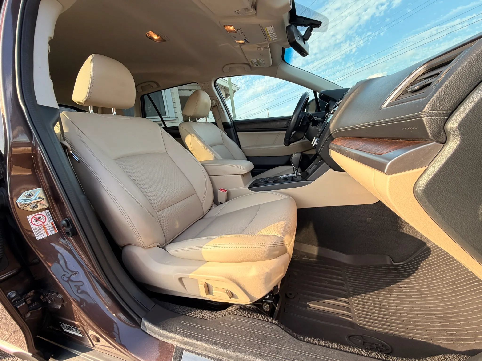 Used 2019 Subaru Outback 3.6R Limited AWD/4WD image 18
