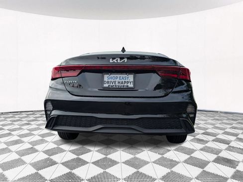 Used 2024 Kia Forte LXS w/ LXS Technology Package FWD image 12