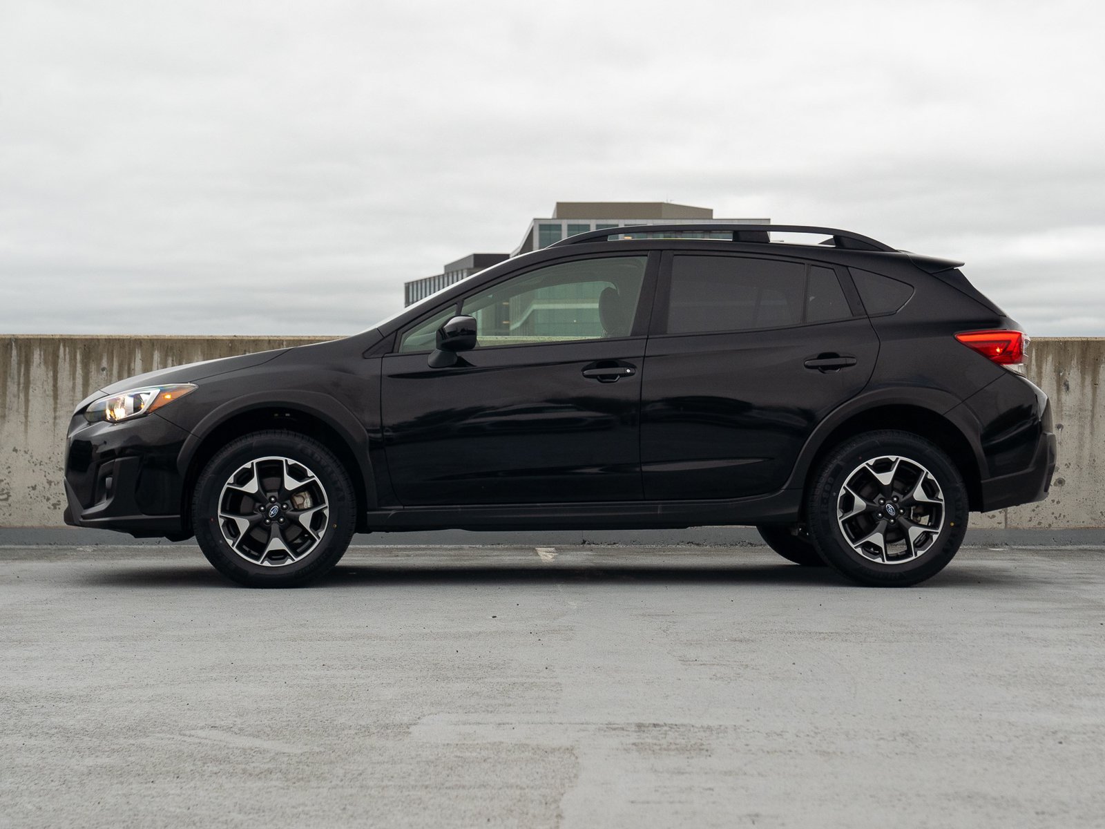 Used 2020 Subaru Crosstrek 2.0i Premium w/ Moonroof Package 2 AWD/4WD image 4