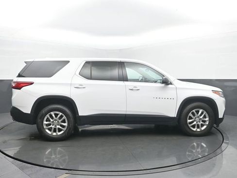 Used 2019 Chevrolet Traverse LS AWD/4WD image 6
