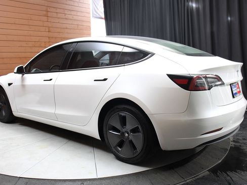 Used 2023 Tesla Model 3 Standard Range image 9