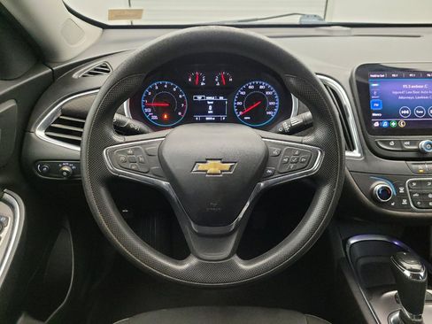 Used 2020 Chevrolet Malibu LT FWD image 22