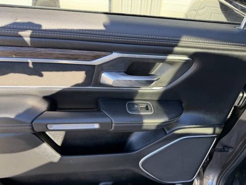 Used 2019 RAM 1500 Laramie image 13