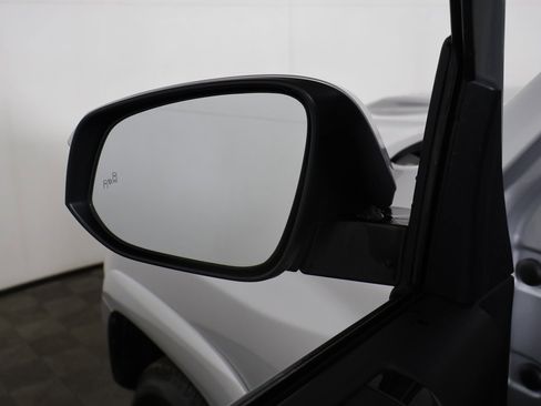 Used 2024 Toyota 4Runner TRD Off-Road Premium image 32