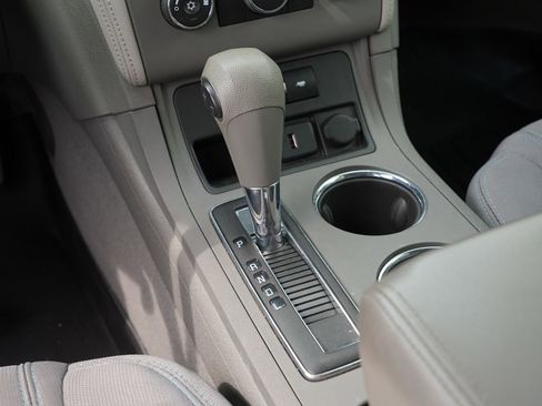 Used 2015 Chevrolet Traverse LS image 24