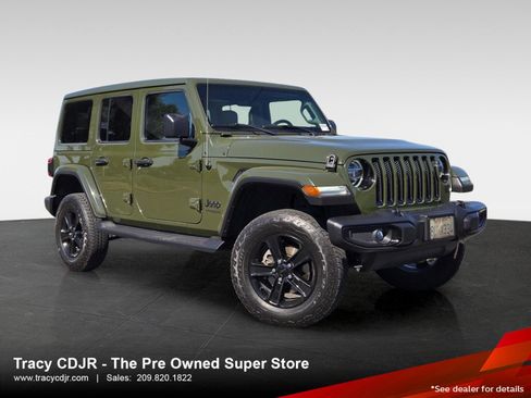 Used 2021 Jeep Wrangler Unlimited Sahara AWD/4WD image 1