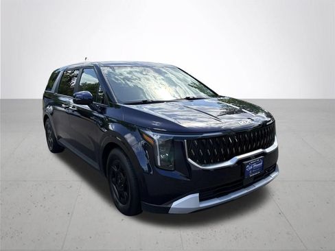 Used 2025 Kia Carnival FWD image 4