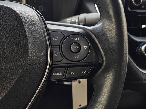 Used 2021 Toyota Corolla SE image 16