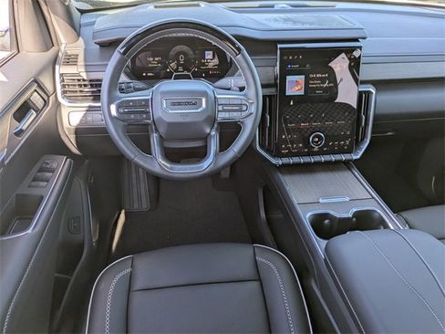 Certified 2025 GMC Acadia Denali w/ Super Cruise Package image 15