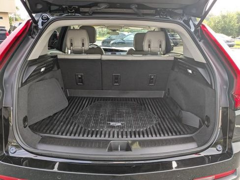 Used 2019 Cadillac XT4 Luxury FWD image 7