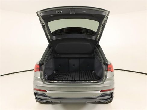 New 2025 Audi Q3 2.0T Premium image 22