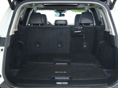 Certified 2021 Nissan Rogue Platinum image 35