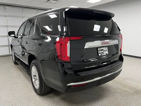 Used 2024 GMC Yukon SLT AWD/4WD image 8