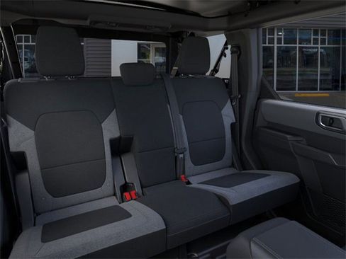 New 2025 Ford Bronco 4-Door image 11