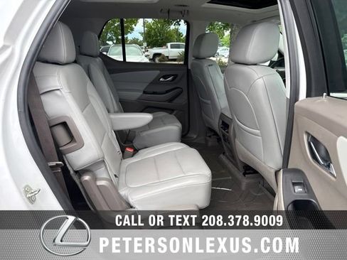 Used 2020 Chevrolet Traverse Premier AWD/4WD image 21