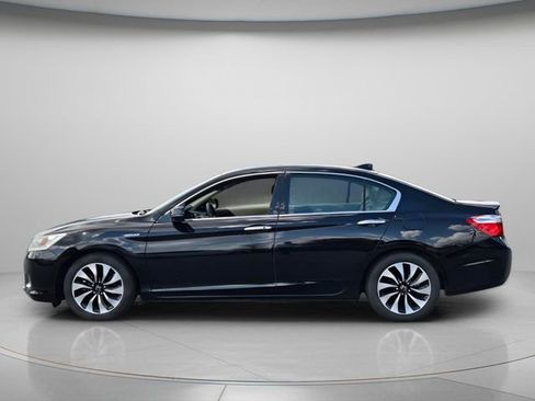 Used 2015 Honda Accord Touring image 3