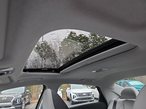 New 2026 Hyundai Elantra Limited FWD image 40