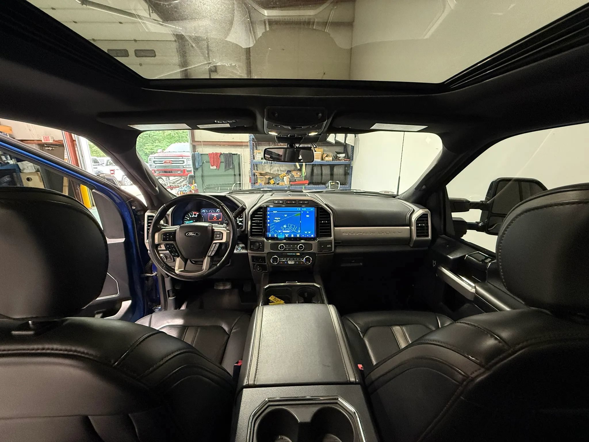 Used 2022 Ford F250 Platinum w/ FX4 Off-Road Package AWD/4WD image 16