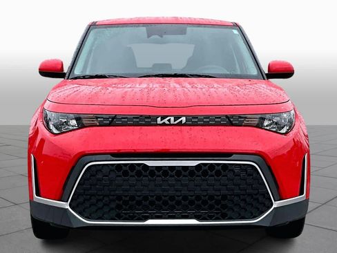 Used 2025 Kia Soul LX w/ LX Technology Package image 3