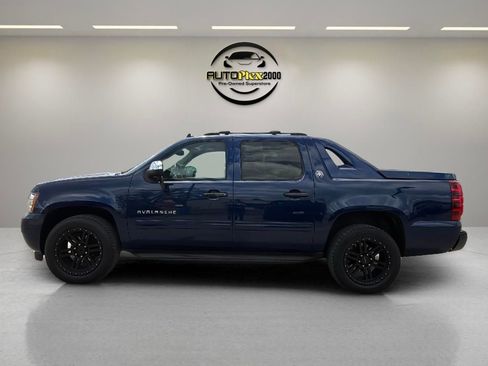 Used 2013 Chevrolet Avalanche LT w/ All-Star Edition AWD/4WD image 3