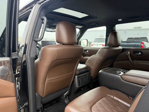 Used 2024 Nissan Armada Platinum w/ Captain's Chairs Package image 9