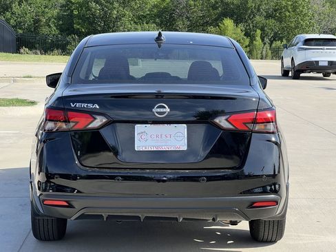 Certified 2025 Nissan Versa SV w/ Trunk Package FWD image 4