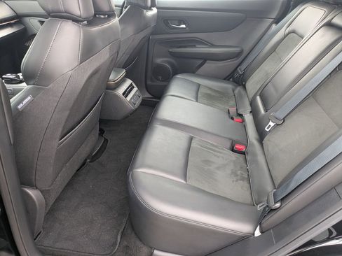 Used 2023 Nissan Ariya FWD image 12