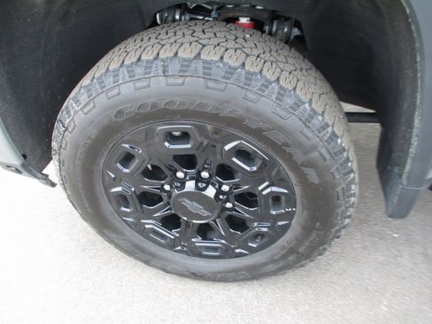 Used 2024 Chevrolet Silverado 3500 High Country w/ High Country Premium Package image 13