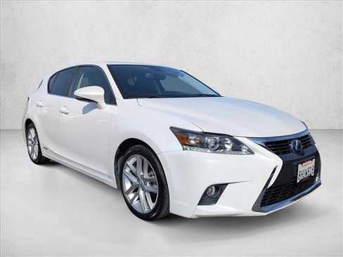 Used 2016 Lexus CT 200h w/ Navigation Package image 3