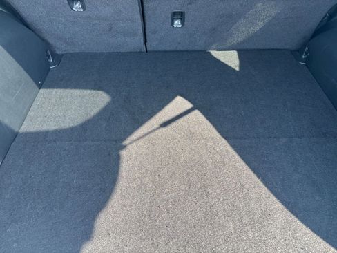 Used 2025 Kia Sportage LX image 30