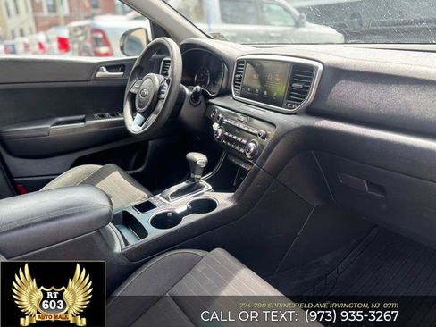 Used 2022 Kia Sportage LX w/ LX AWD Value Edition Package image 14