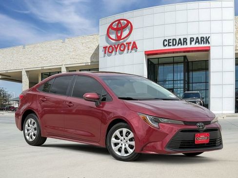 Used 2024 Toyota Corolla LE image 1