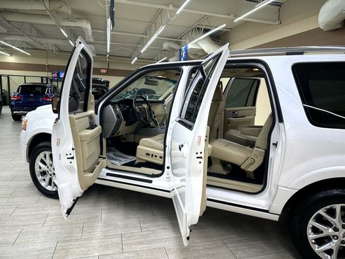 Used 2017 Ford Expedition EL Limited w/ Equipment Group 301A image 13