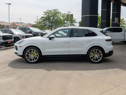 Used 2019 Porsche Cayenne E-Hybrid AWD/4WD image 4