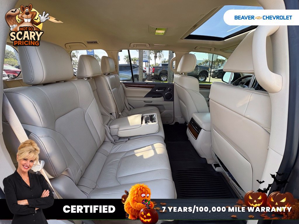Used 2020 Lexus LX 570 4WD w/ Luxury Package image 31
