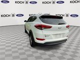 Used 2018 Hyundai Tucson SE image 4