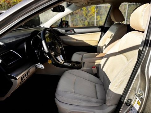Used 2015 Subaru Legacy 2.5i Premium w/ Moonroof Package image 5