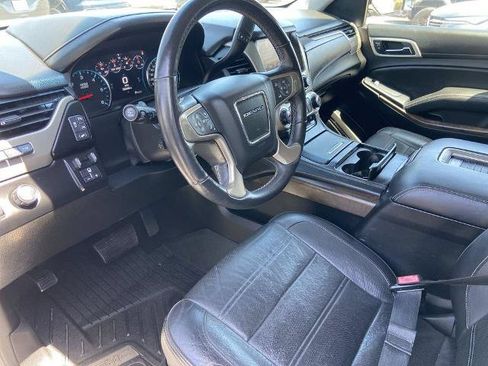 Used 2018 GMC Yukon XL Denali RWD image 6