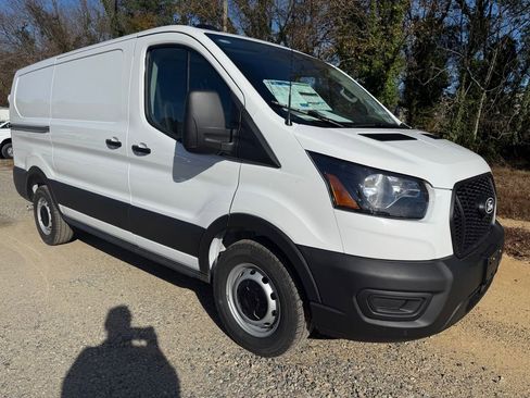 New 2026 Ford Transit 150 Low Roof w/ Load Area Protection Package RWD image 9
