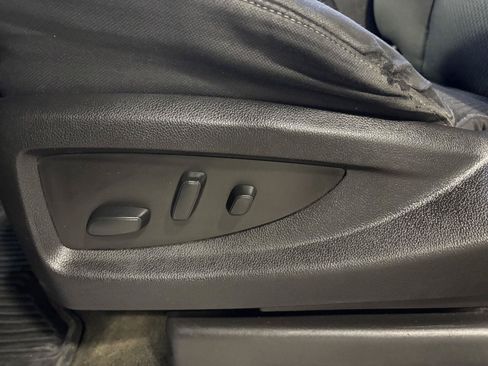 Used 2018 Chevrolet Silverado 1500 LT w/ All Star Edition AWD/4WD image 26