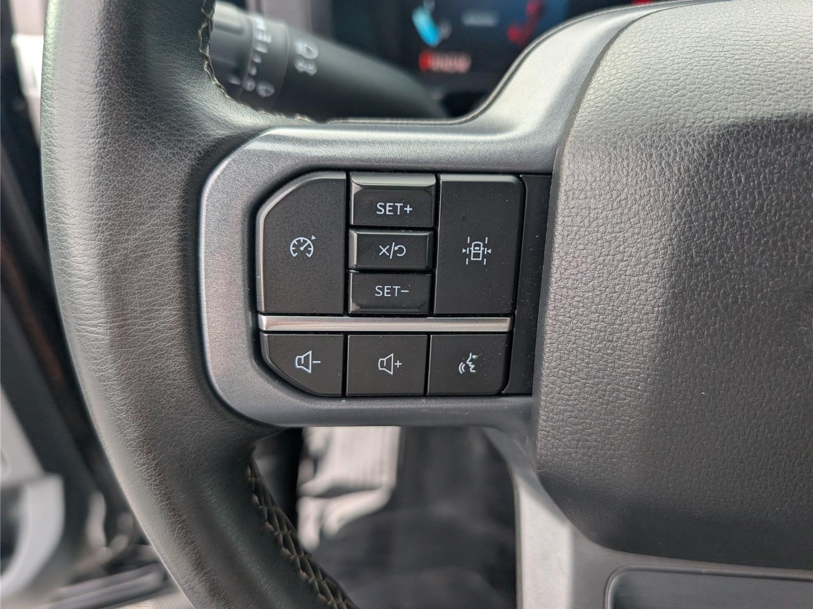 Used 2025 Ford F150 XLT w/ Equipment Group 301A Standard AWD/4WD image 22