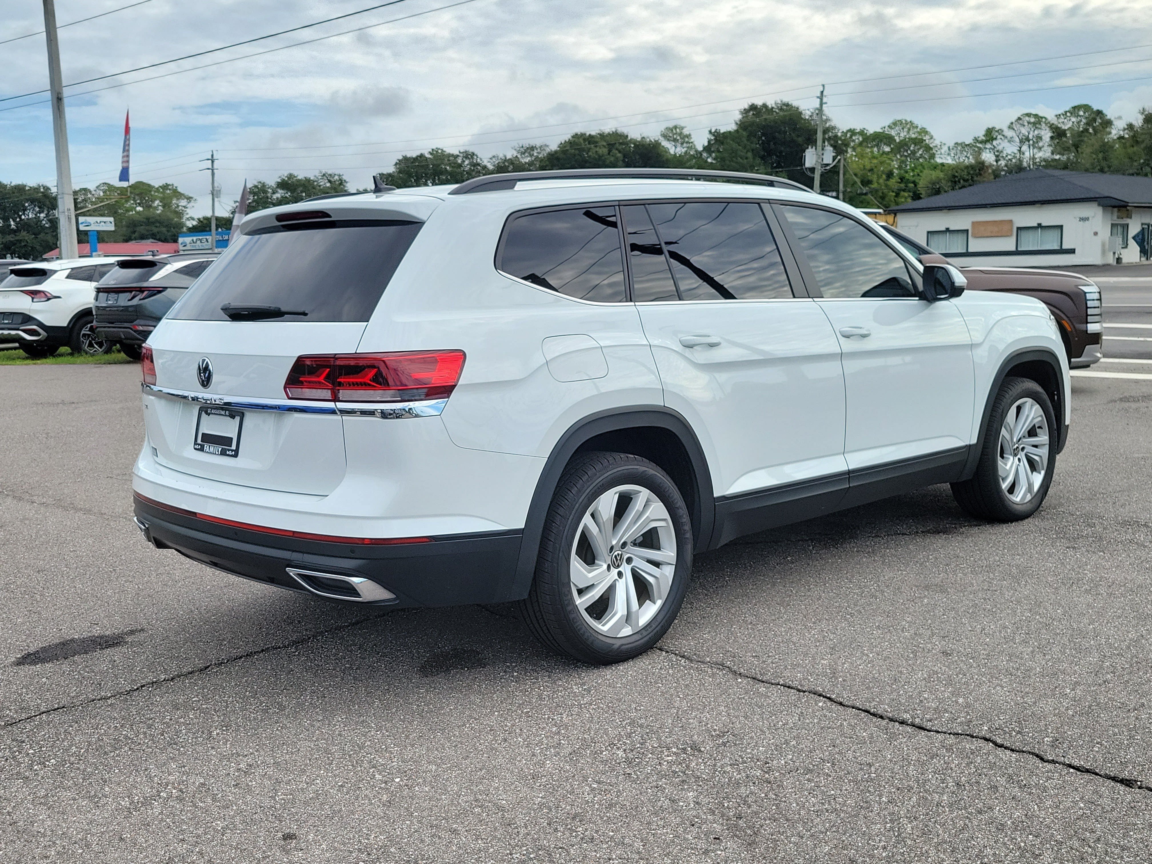 Used 2022 Volkswagen Atlas SE FWD image 6