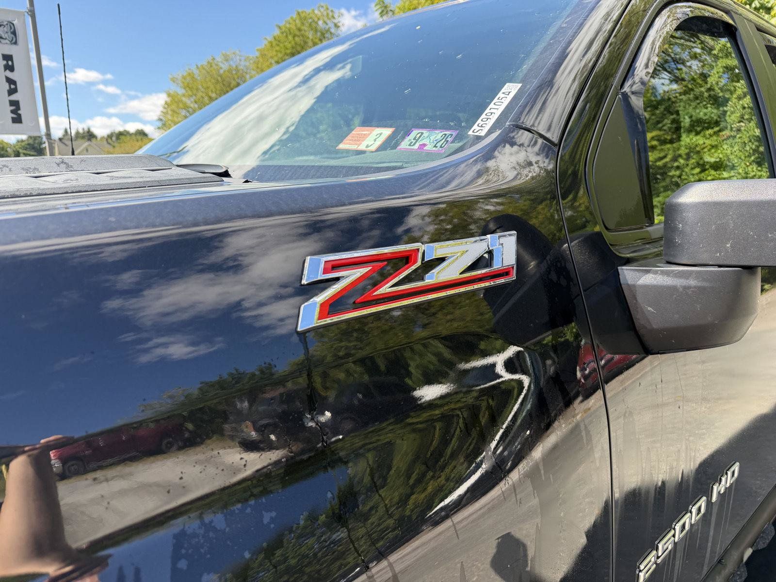 Used 2021 Chevrolet Silverado 2500 LT w/ Convenience Package AWD/4WD image 9