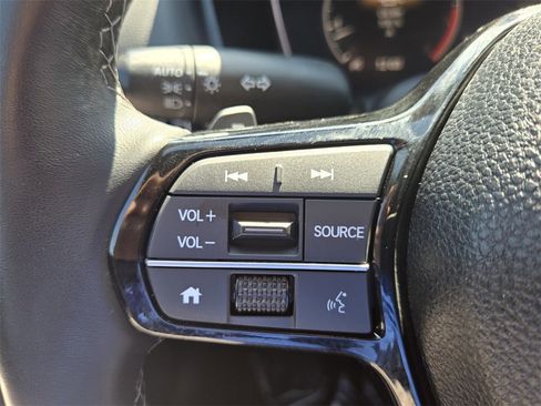 Certified 2025 Honda Civic Sport image 26