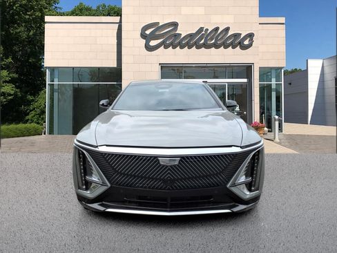 New 2026 Cadillac Lyriq Luxury AWD/4WD image 7