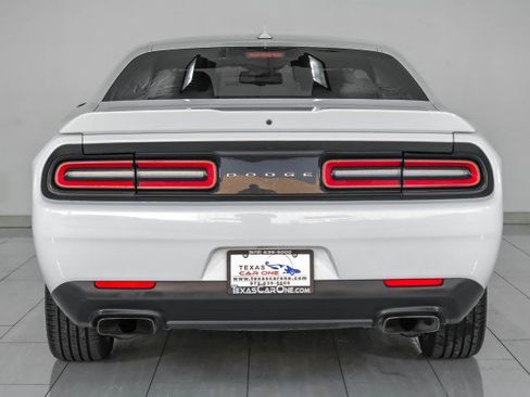 Used 2018 Dodge Challenger R/T w/ Sound Group image 7