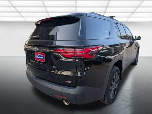Used 2023 Chevrolet Traverse RS w/ LPO, Floor Liner Package AWD/4WD image 32