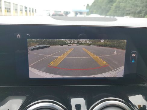 Used 2025 Mercedes-Benz GLA 250 4MATIC image 29