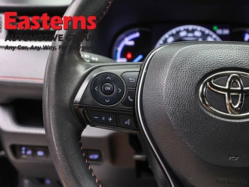 Used 2022 Toyota RAV4 SE AWD/4WD image 15